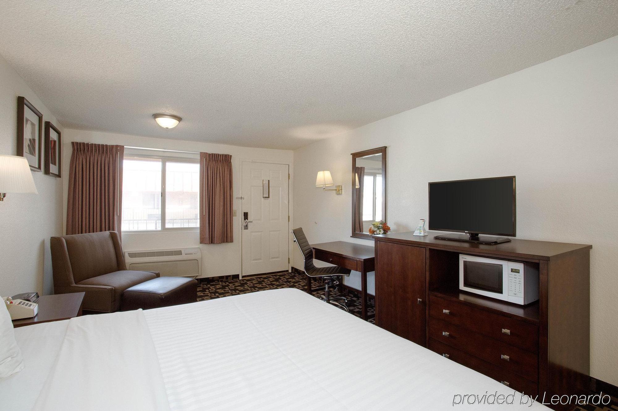 Morningglory Inn & Suites Bellingham Exterior photo