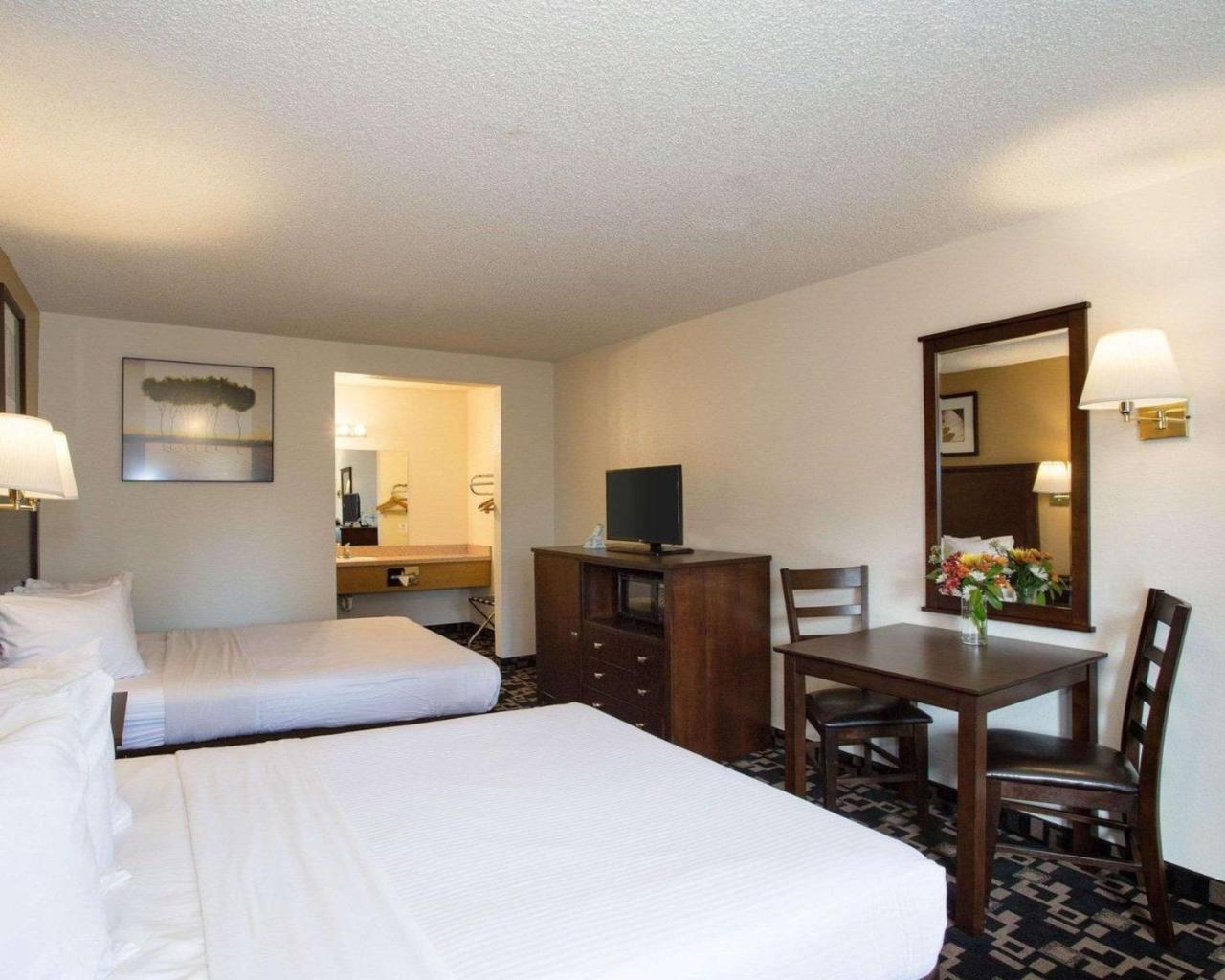 Morningglory Inn & Suites Bellingham Exterior photo