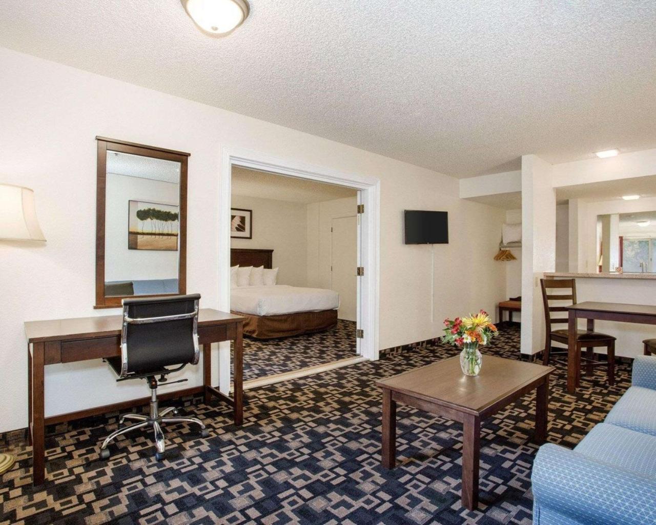 Morningglory Inn & Suites Bellingham Exterior photo